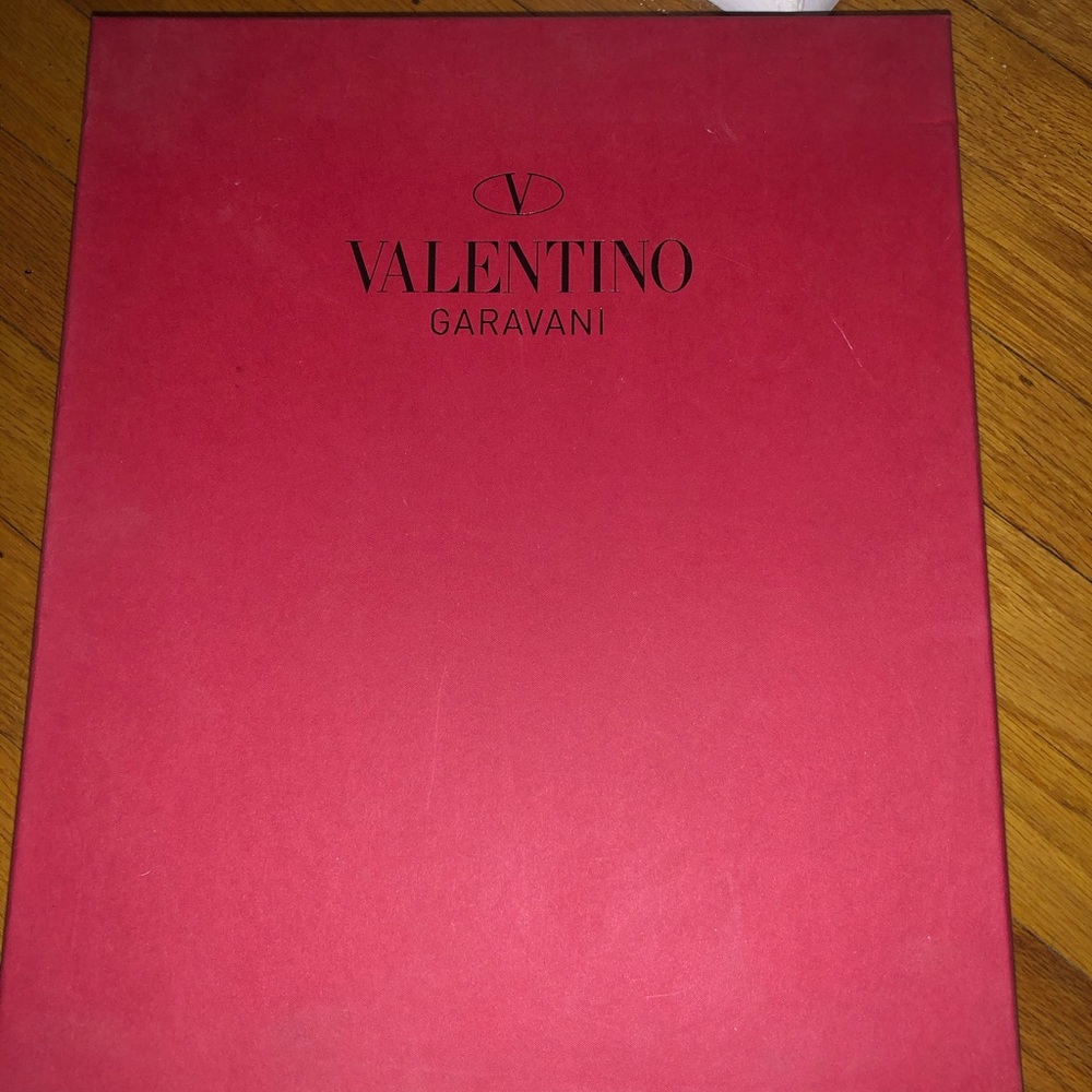 Valentino Box